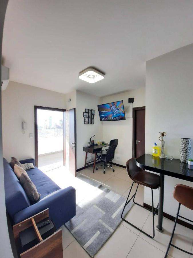 Hermoso Y Unico Apartamento Moderno, En Pleno Centro De Santa Cruz, Con Netflix Wi-Fi De 60 Mb, Estacionamiento Gratis Y Ac En Todos Los Ambientes Santa Cruz de La Sierra Exterior photo