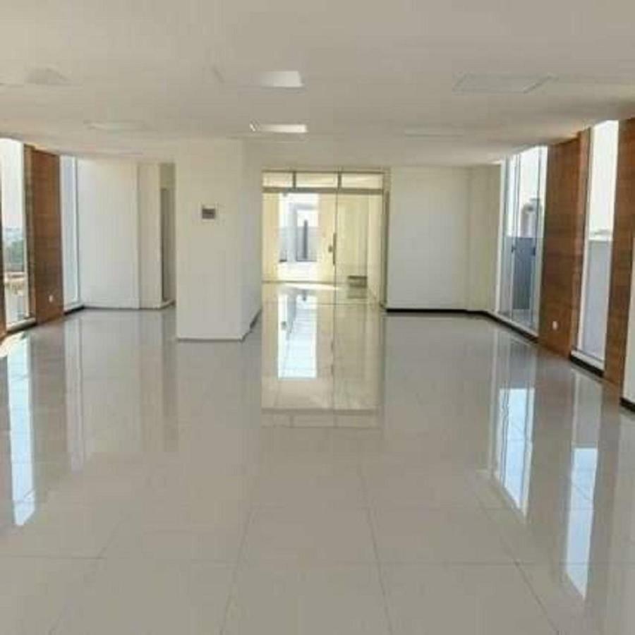 Hermoso Y Unico Apartamento Moderno, En Pleno Centro De Santa Cruz, Con Netflix Wi-Fi De 60 Mb, Estacionamiento Gratis Y Ac En Todos Los Ambientes Santa Cruz de La Sierra Exterior photo